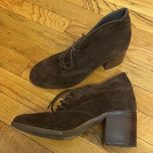 Vintage Dolce Vita Suede Booties
